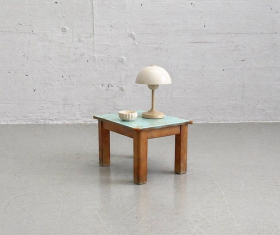 Image 1 of Vintage houten kruk met Formica blad, jaren 50