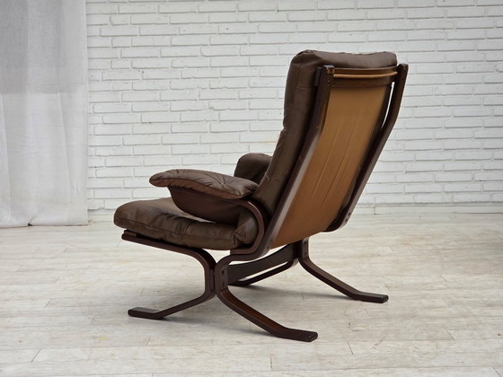 Image 1 of Anni '70, design scandinavo, poltrona in pelle marrone per arredamento.