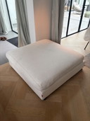 Puf Flexform Groundpiece de 122 x 122 cm. Dos piezas. Precio por pieza.