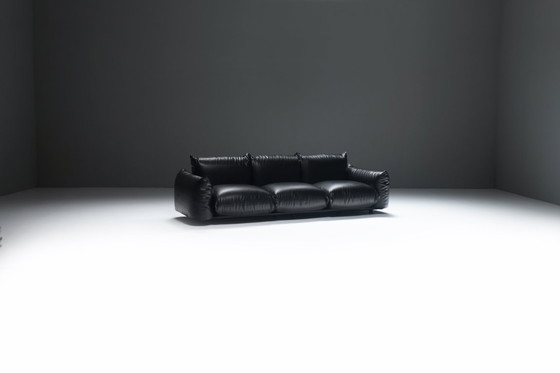 Image 1 of Marenco 255 Sofa Mario Marenco Arflex Italy 1970 Original black leather bodied three seat sofa on a low rounded base  The Marenc