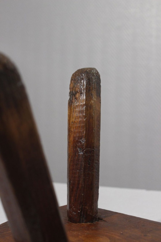 Image 1 of Sgabello da mungitura in legno massello, arte popolare francese, XX secolo