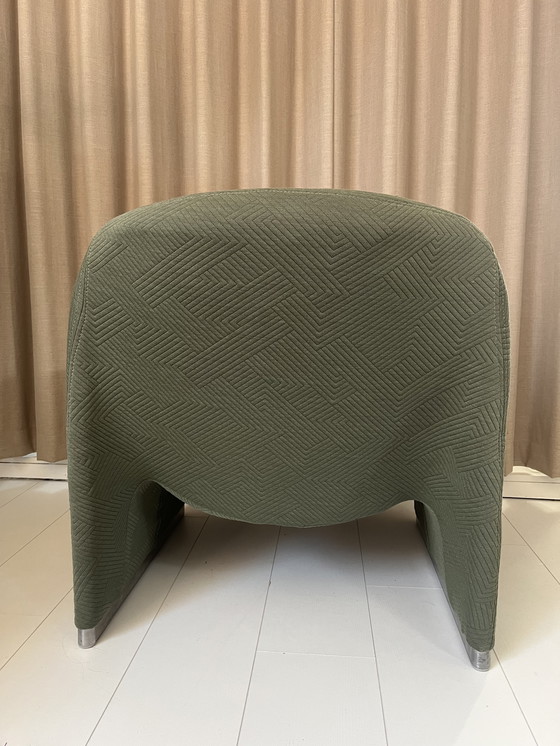 Image 1 of Artifort Alky