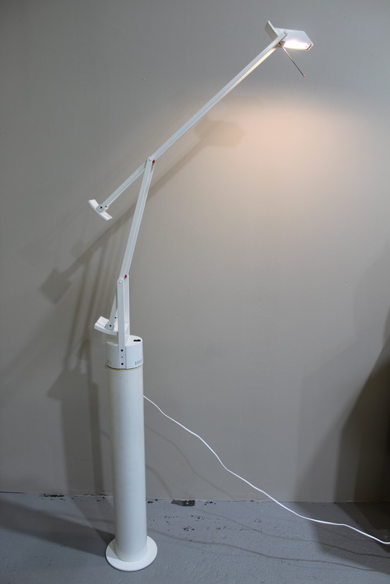 Image 1 of Vintage Vloerlamp, Bureaulamp Artemide Tizio 50 - Jaren '70