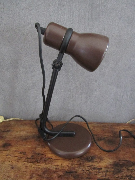 Lampe de bureau vintage marron des années 70 Vrieland Design. – Lampes de bureau, Metal (photo 3 of 12)