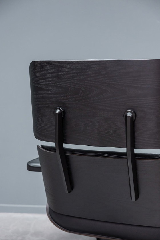 Image 1 of Poltrona Eames + pouf