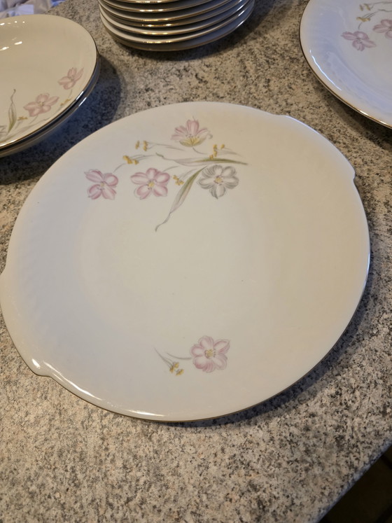 Image 1 of Beautiful pre-war 1918-1945 Arzberg 12-person coffee/dinner service