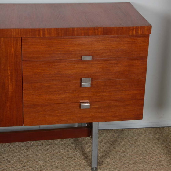 Image 1 of Grande enfilade vintage en bois des années 1960