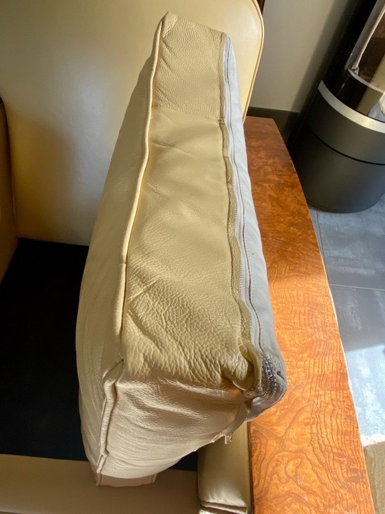 Ein prächtiges Paar Art-Deco-Clubsessel in vanillefarbenem Leder – Leather, Wood (photo 8 of 8)