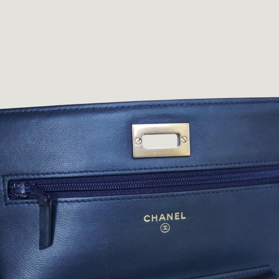 Image 1 of CHANEL PORTEMONNEE MET KETTING | DENIM