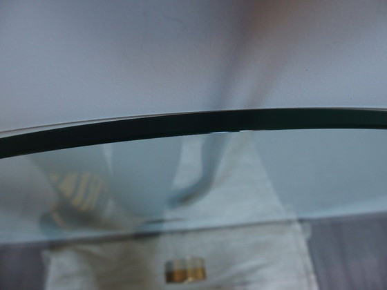 Image 1 of Couchtisch und zwei Thronsessel aus lila-fuchsiafarbenem Samt von BRETZ