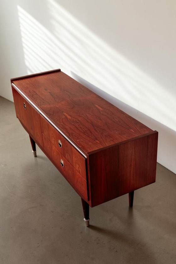 Vintage Dressoir Jaren 60 Van Palissander Fineer Met Chromen Greepjes – Wood (photo 7 of 10)