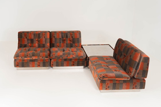 Image 1 of Giovanni Offredi pour Saporiti - Ensemble canapé modulaire en velours avec table basse, Italie 1970