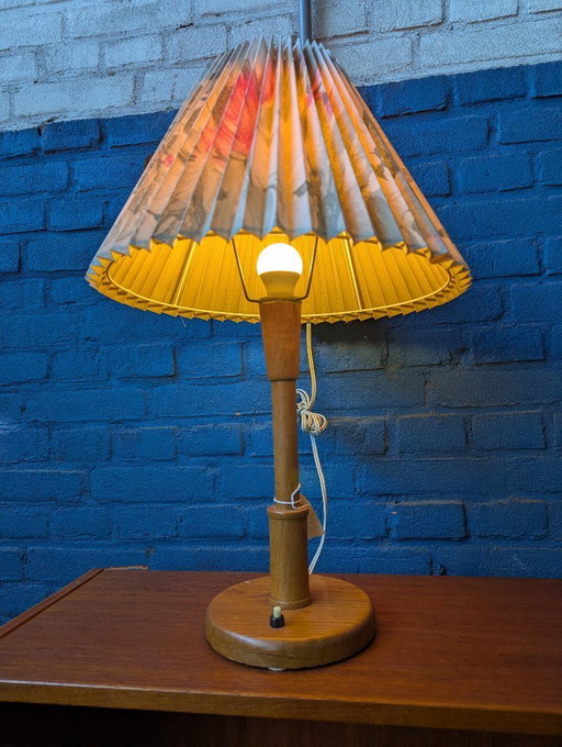 Lámpara de mesa danesa vintage