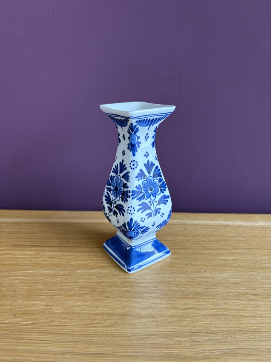 Image 1 of Antique small vase De Porceleyne Fles (Royal Delft)