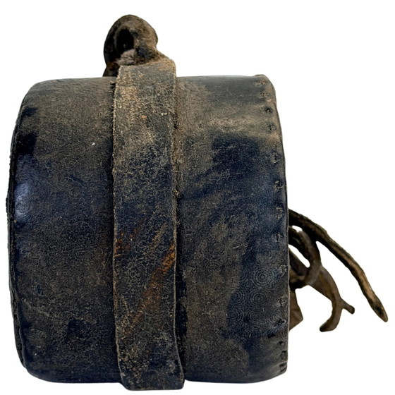 Antique Tibetan Damaru – Ritual Hand Drum – ca. 1880–1920 – Decorative Objects, Leather, Wood (photo 3 of 5)