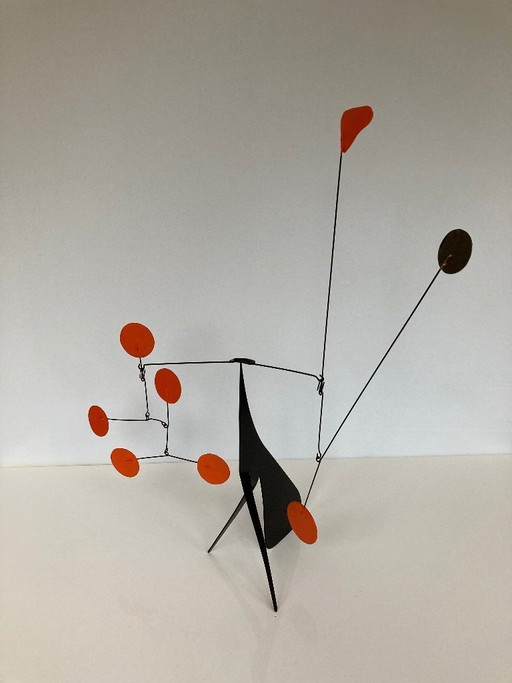 Black Stabile, 7 Discs, 1 Flag Mobile