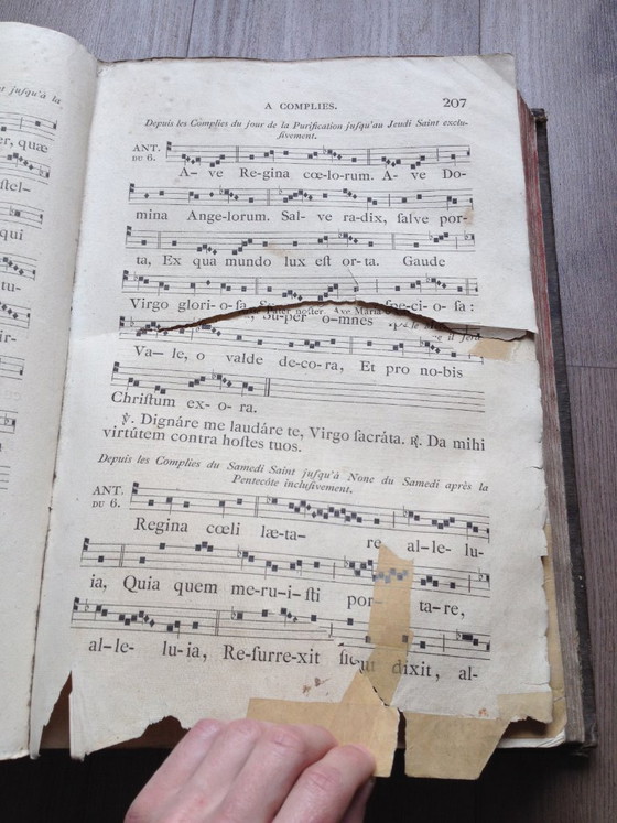 Image 1 of Libro antifonario romano del 1864