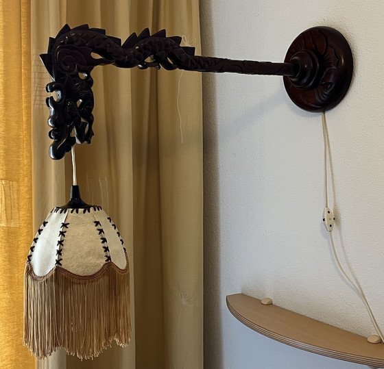 Image 1 of Lámpara antigua china de caoba con forma de dragón (1920-1930)