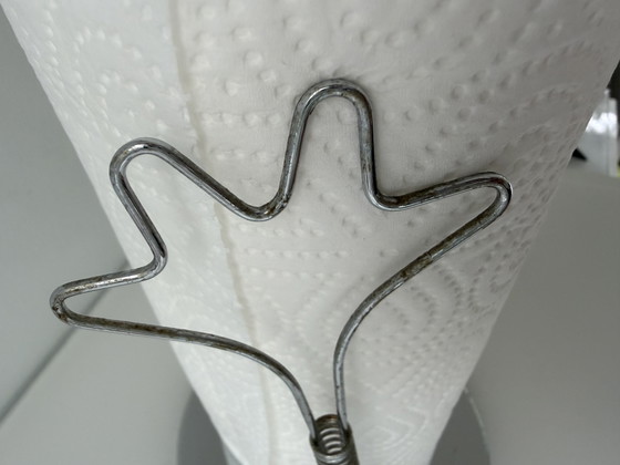 Portarotolo da cucina cromato con forma a mano – Design Postmoderno – Accessori da cucina, Aluminium (photo 6 of 8)