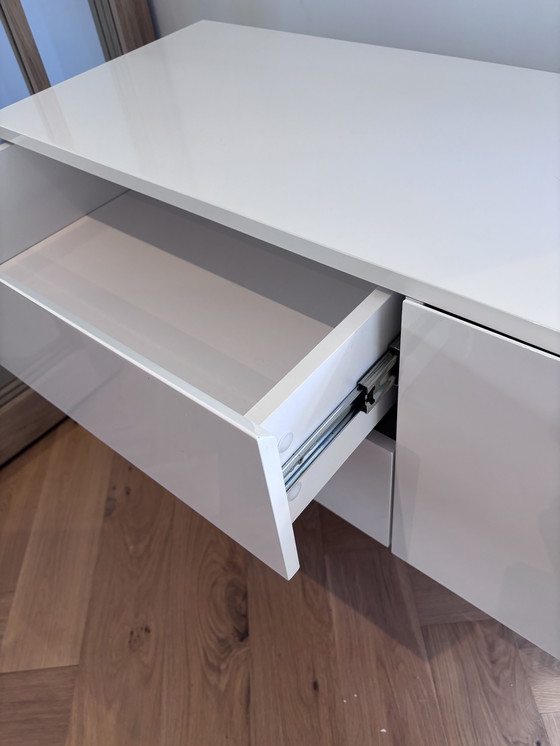 Image 1 of Zuiver - witglans (tv-)meubel