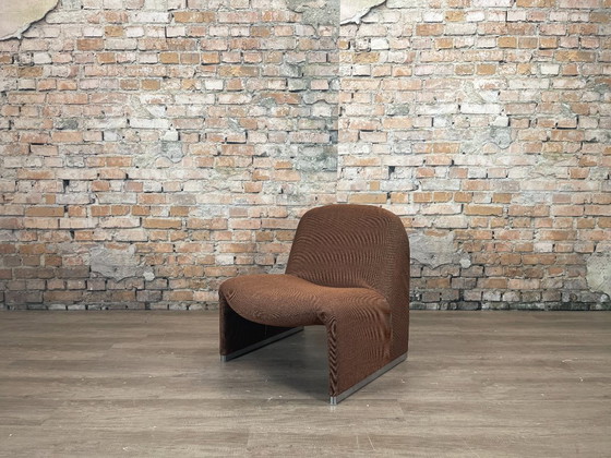 Image 1 of Artifort Alky