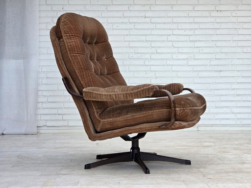 Jaren 70, Deense draaibare fauteuil, bruin corduroy.