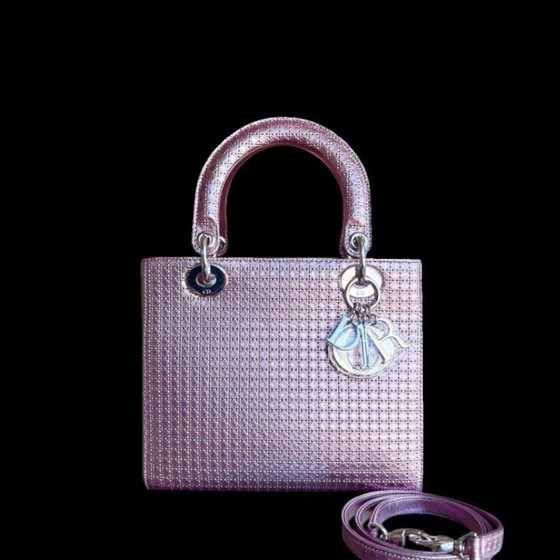 Image 1 of DIOR LADY MEDIUM - MICRO-CANNAGE METALLIC ROZE ZILVEREN BESLAG