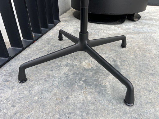 Vitra Eames EA104 leather chair