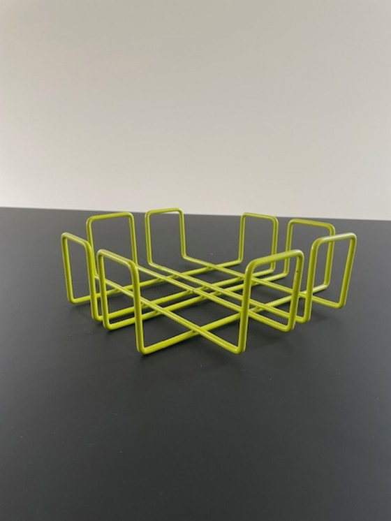 Image 1 of Servilletero de diseño retro verde lima