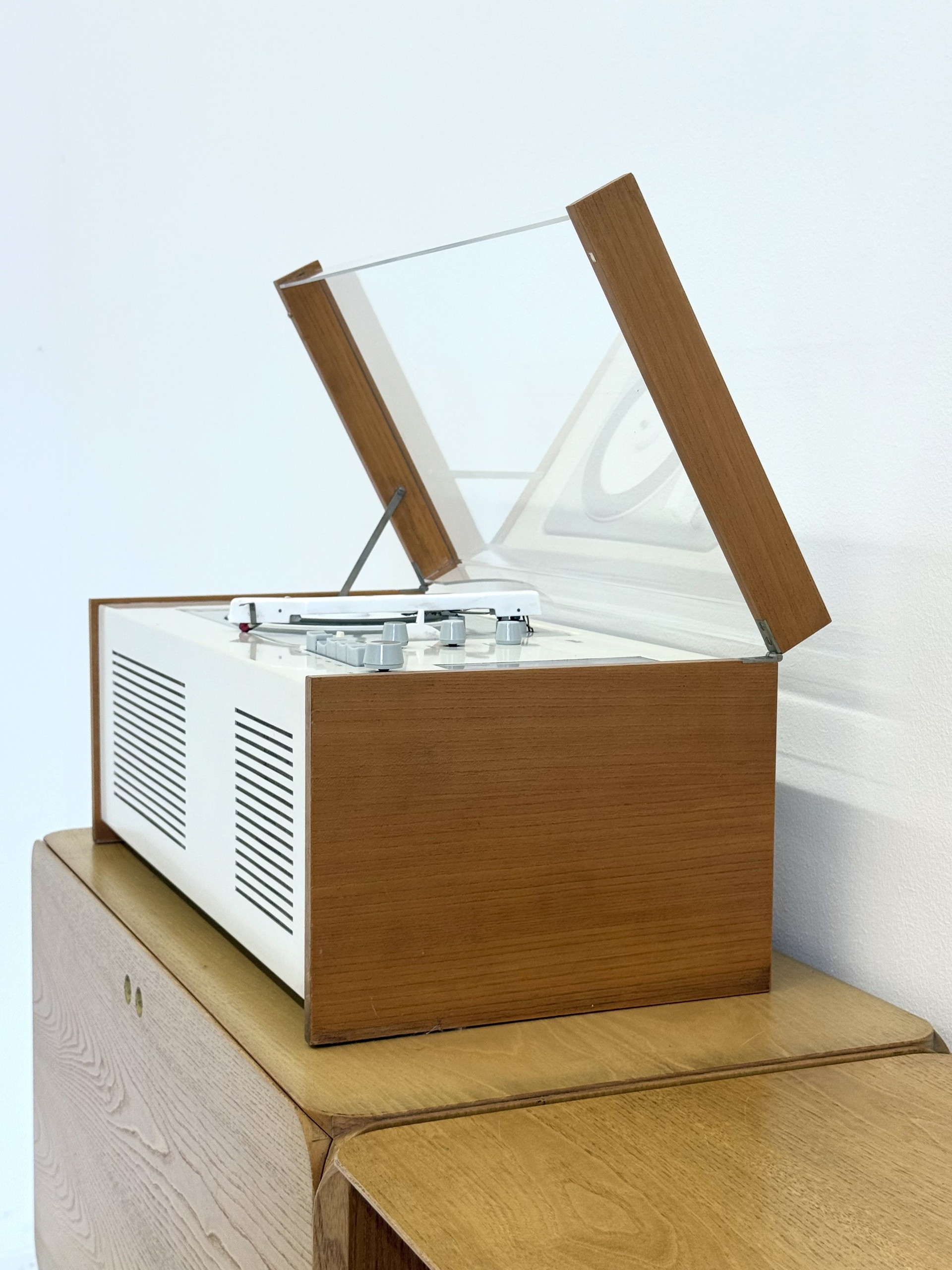 Braun SK6 Radio Record Player by Dieter Rams & Hans Gugelot
