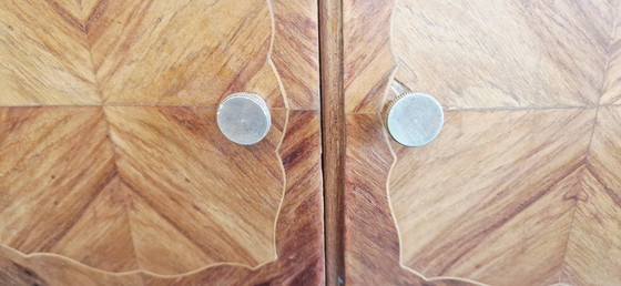 Image 1 of Pair of Louis XV style bedside tables - Rosewood marquetry