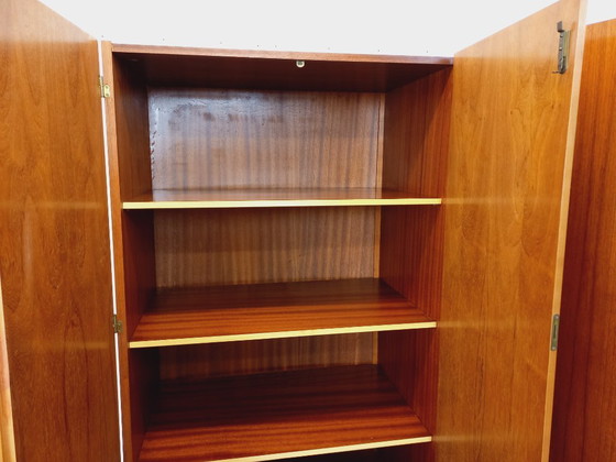 Image 1 of Armadio vintage in teak in stile scandinavo degli anni '60