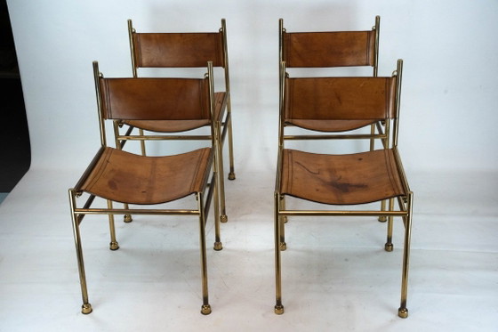 Image 1 of Set van 4 messing en lederen stoelen van Luciano Frigerio, Italië, jaren 70.