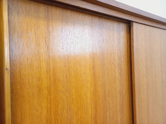 Image 1 of Vintage eikenhouten kledingkast uit de jaren 60