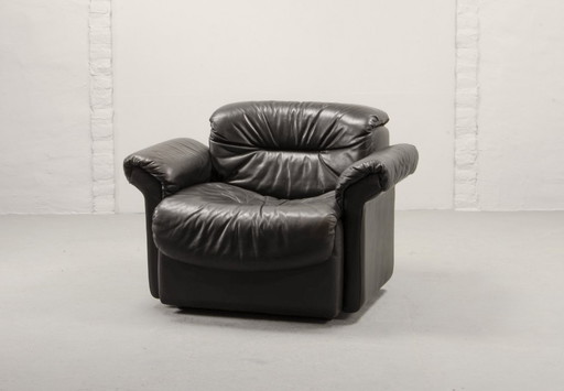 Superb Mid-Century De Sede Blackish Brown Smooth Leather Design Lounge Chair DS17. Swiss, 1970s.