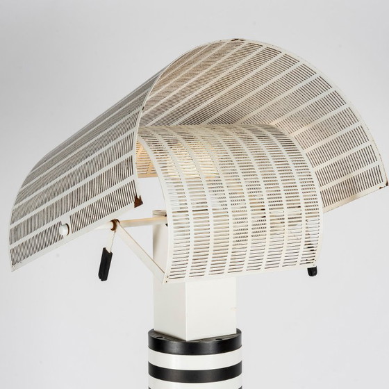 Vloerlamp « Shogun » van Mario Botta voor Artemide, 1986 – Vloerlampen, Metal (photo 9 of 16)