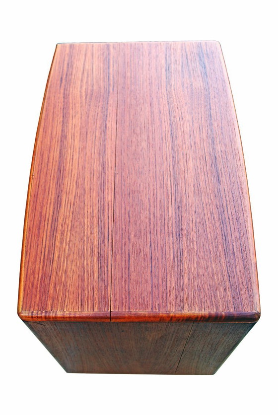 Mueble bar danés de teca de Illum Wikkelsø para CFC Silkeborg, años 60 – Wood (photo 11 of 11)