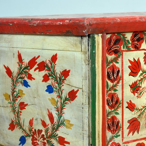 Image 1 of Baule nuziale in stile folk, circa 1950