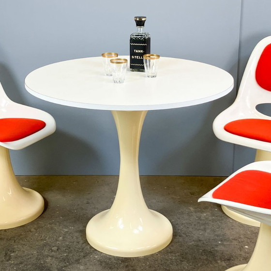 Image 1 of Juego de 3 sillas y mesa tulipán, plástico, años 70