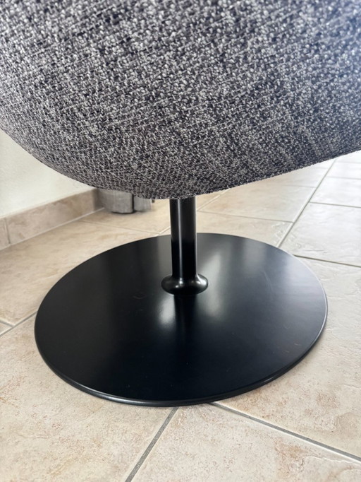 Sillón giratorio Smock Patricia Urquiola