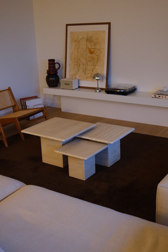 Set of 3 travertine nesting tables | Vintage | Italy 1980s – Coffee tables, Marble (photo 2 of 12)