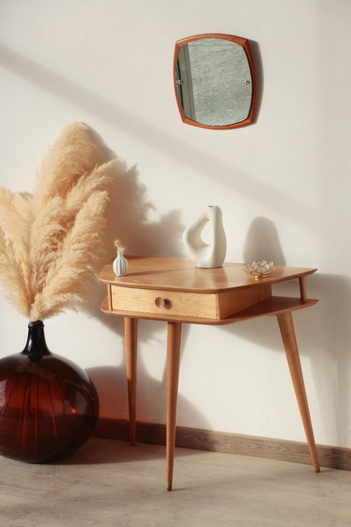 Massief eikenhouten consoletafel met driepootframe – Vintage & gerestaureerd