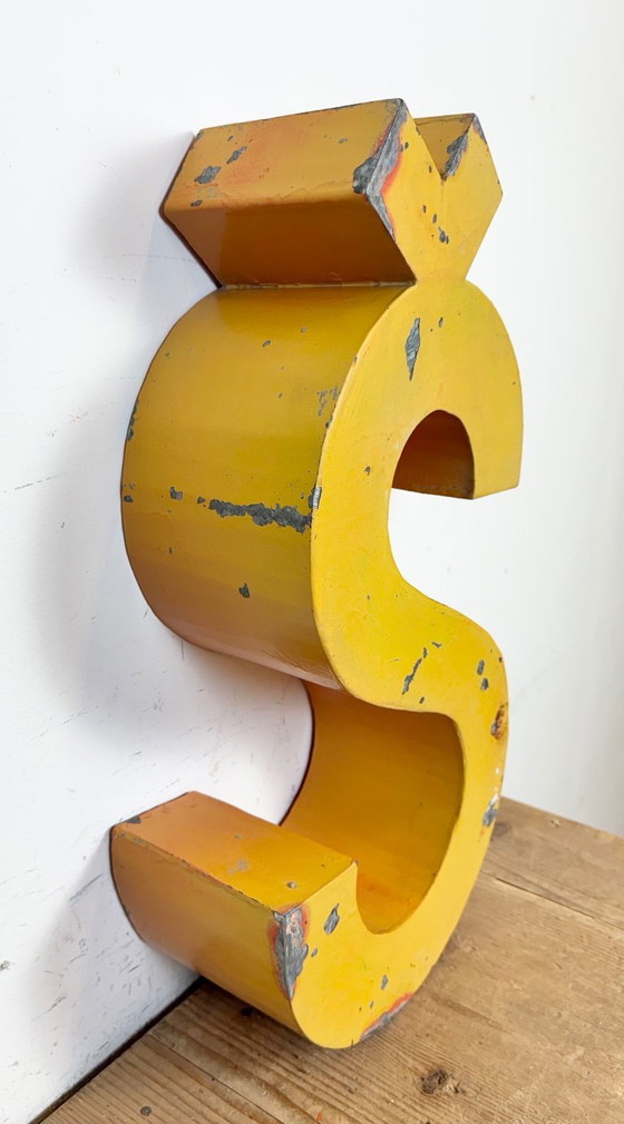 Image 1 of Grande lettera Š in ferro giallo vintage per facciata, anni '60