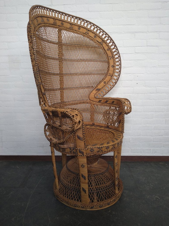 Image 1 of sedia pavone vintage "Emanuelle