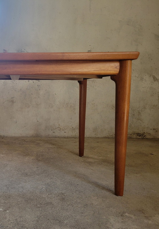 Image 1 of Table de salle à manger extensible en teck par Grete Jalk pour Glostrup