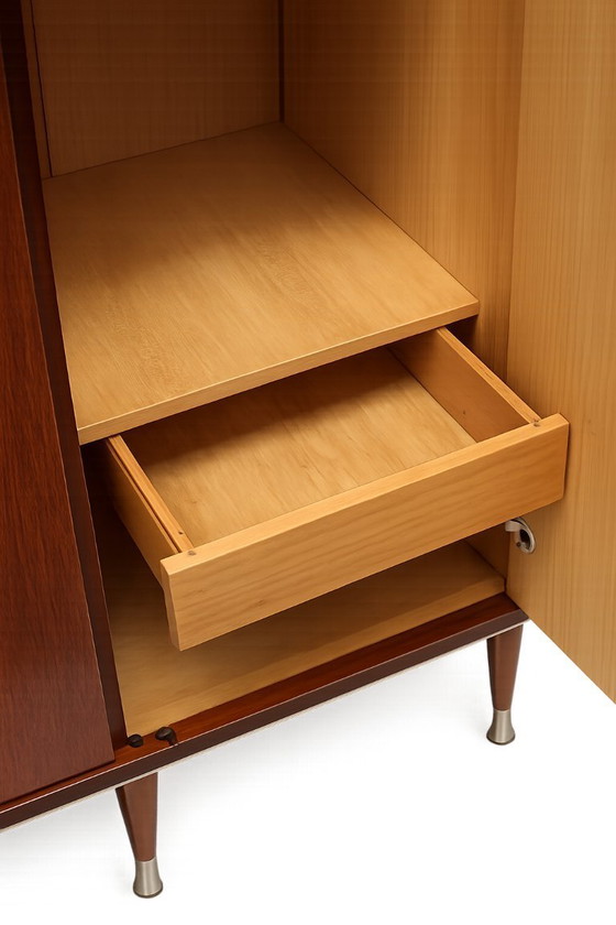 Image 1 of 5-Deurs Teak Kledingkast met Hanggedeelte en Legplanken