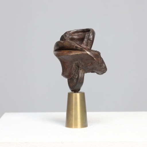 Mia Moreaux. « Lèvres », sculpture en bronze avec socle en laiton, Belgique, années 1990