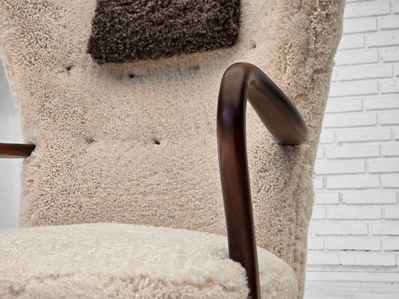 Image 1 of Jaren 60, Deens ontwerp van A. Christensen voor Slagelse Møbelværk, schapenvacht.