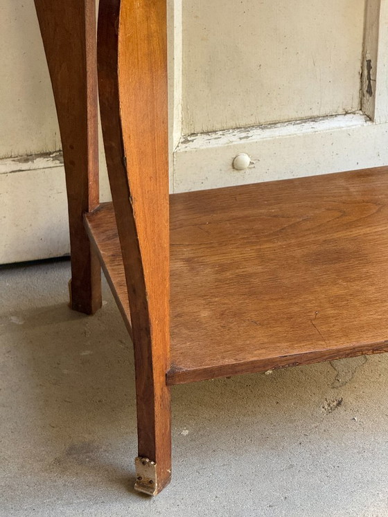 Image 1 of Table d'appoint art déco