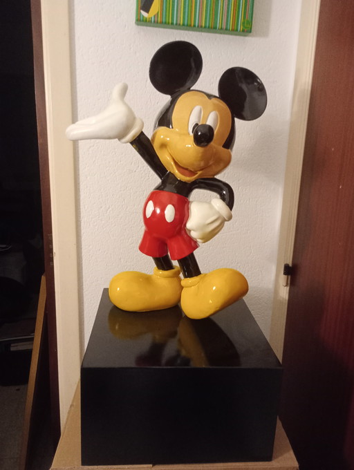 Sculpture Mickey Mouse Donaldson